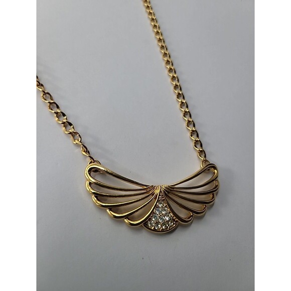 Vintage Necklace Wings Gold Tone White Crystals Chain Jewelry Costume - Picture 13 of 15